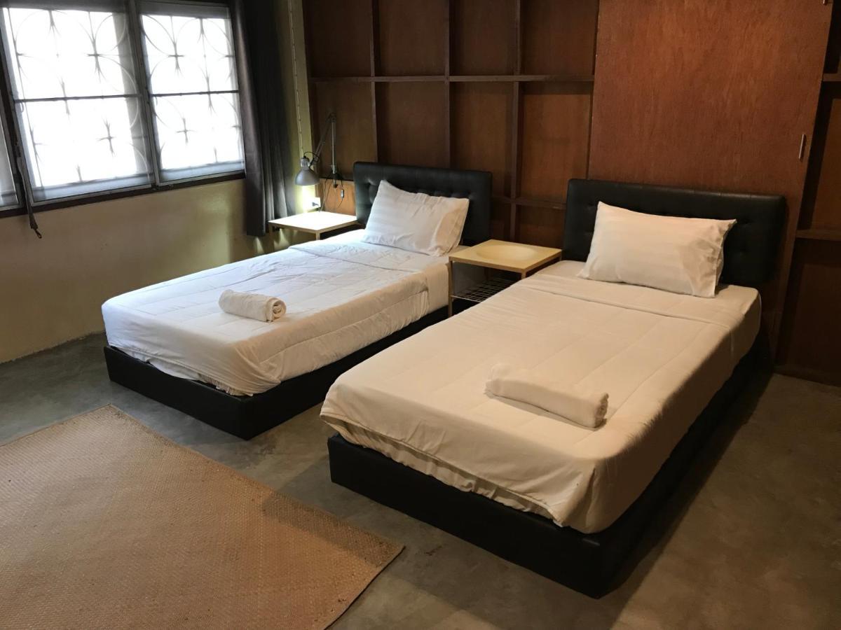 Boundary Hostel And Cafe Surat Thani Dış mekan fotoğraf