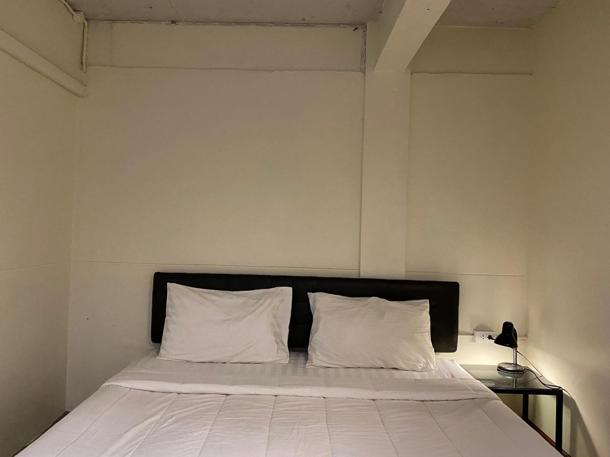Boundary Hostel And Cafe Surat Thani Dış mekan fotoğraf